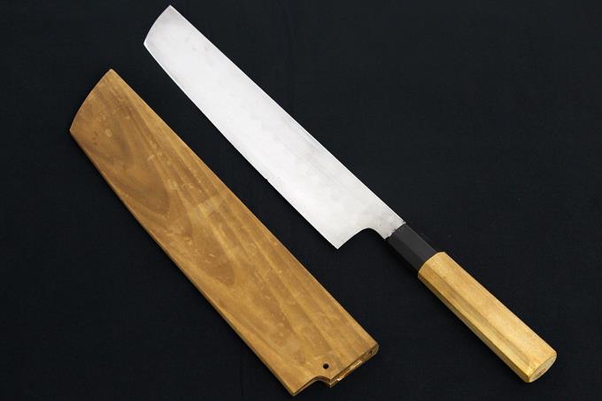 鱧切包丁 尺 306mm 本焼 鏡面 水牛朴八角柄 子の日製白鞘付 O693-3E3B