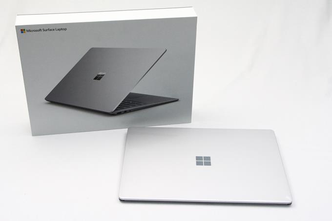 surface laptop2 プラチナ