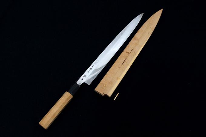 切り付け型柳刃包丁和包丁本焼刃紋正本総本店純日本鋼水牛柄