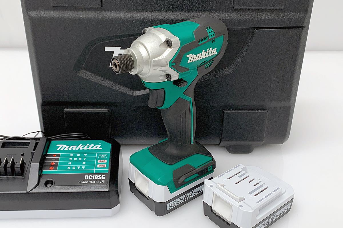 ☆未使用品☆makita マキタ 14.4V 充電式インパクトドライバ MTD001DSX バッテリー2個(14.4V 1.5Ah) 充電器 ケース付き 72057