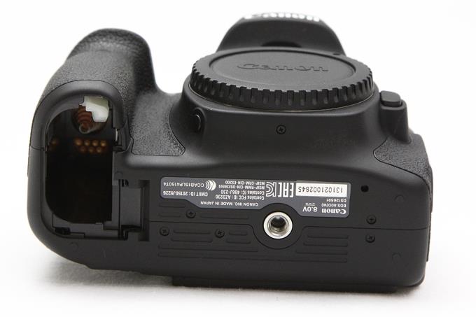 EOS 80D ダブルズームキット バッテリーグリップ(BG-E14)・純正予備 