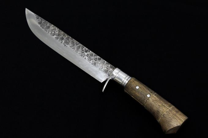 アウトドア その他 剣鉈 180mm 槌目ダマスカス ツバ付ハンドル 木鞘バンド付・箱付 【O519 