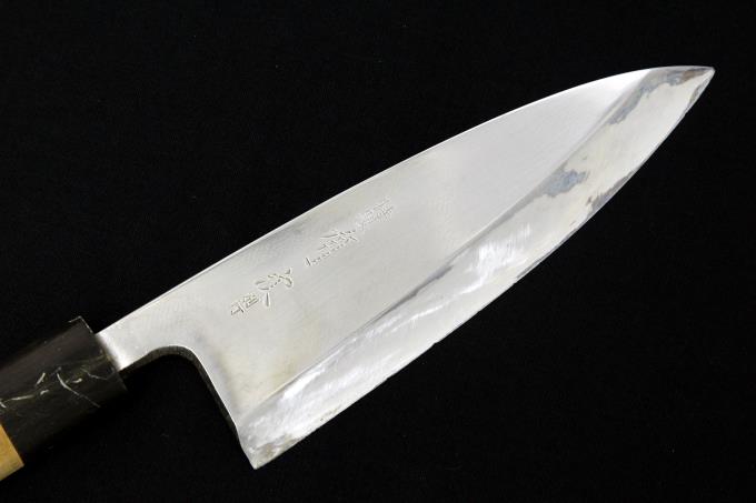 特製 別打 出刃包丁 五寸 霞 青鋼 水牛朴栗型柄 白鞘付 【O585】 | 有