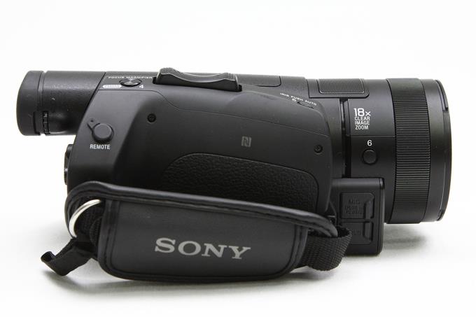 Handycam FDR-AX700 4K対応ビデオカメラ 2017年製 予備バッテリー1個付