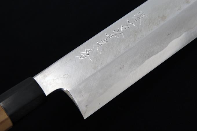 鎌型薄刃包丁 七寸 215mm 霞 白一鋼 水牛赤一位八角柄 箱付 O519-2E2A