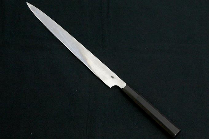 伯井實 柳刃包丁 尺一 水焼 本焼 水牛黒檀八角柄 白鞘・箱付