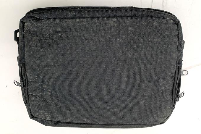 photo1
