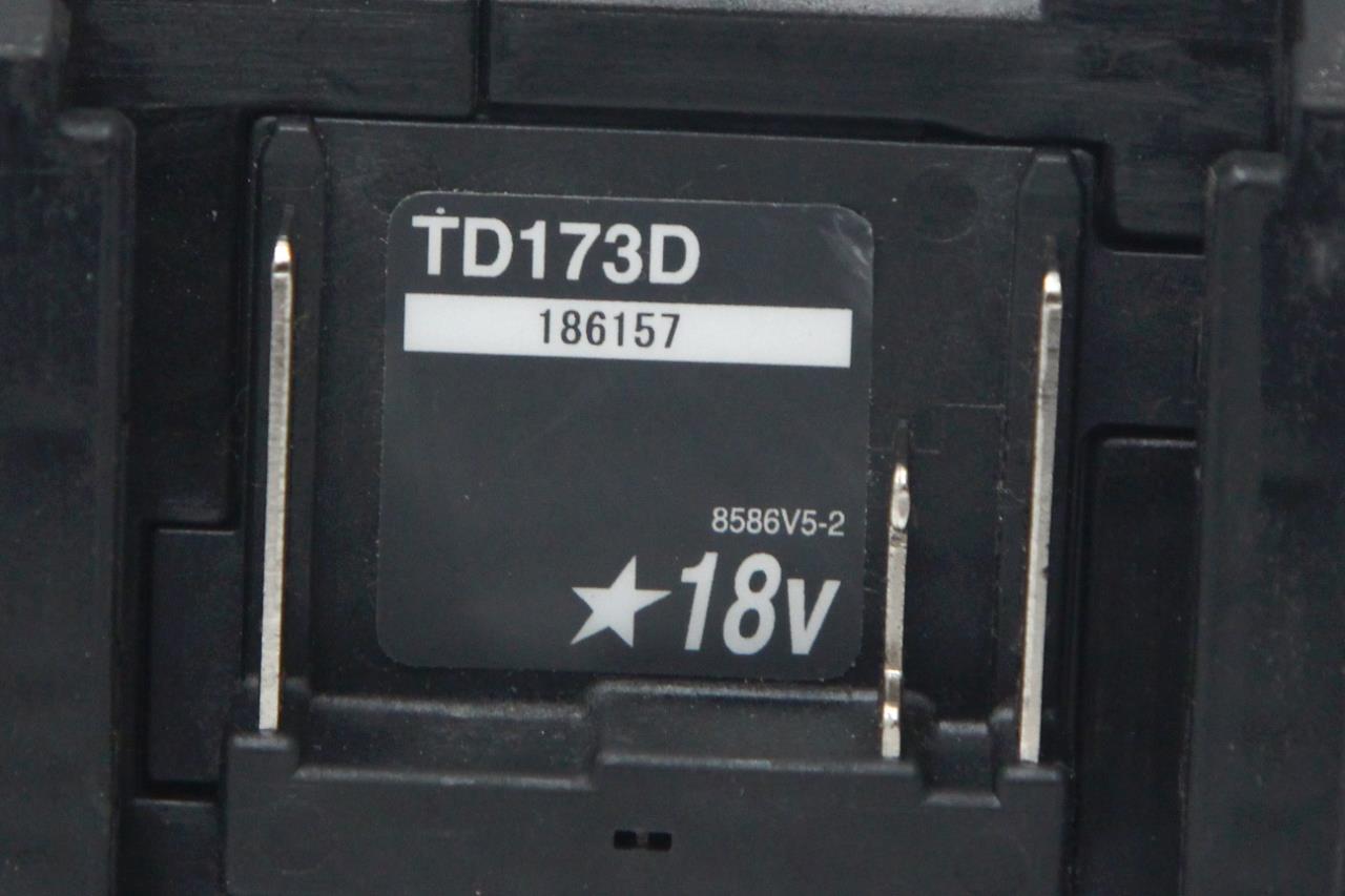 TD173D 充電式インパクトドライバ 黒 18V バッテリー・充電器付