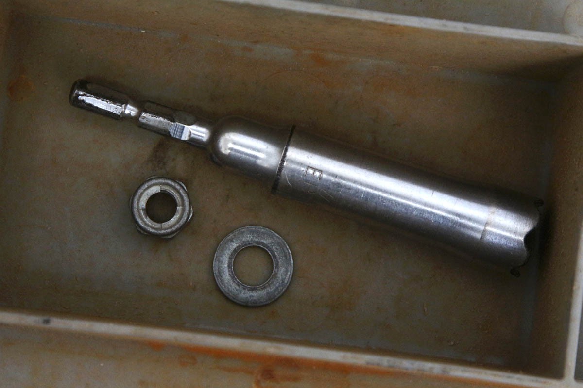 photo1