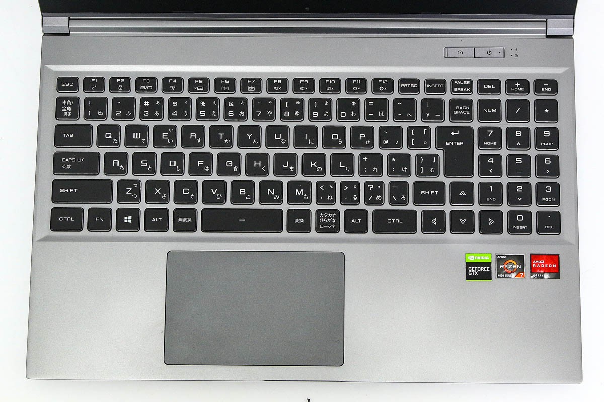 photo1